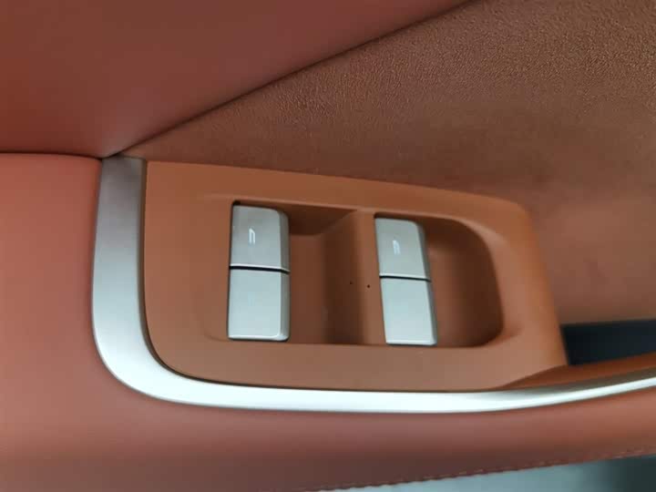 Фото 9 - Nio Onvo L60