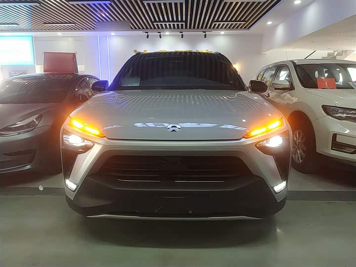 Фото 3 - Nio ES8