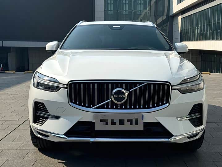 Фото 2 - Volvo XC60