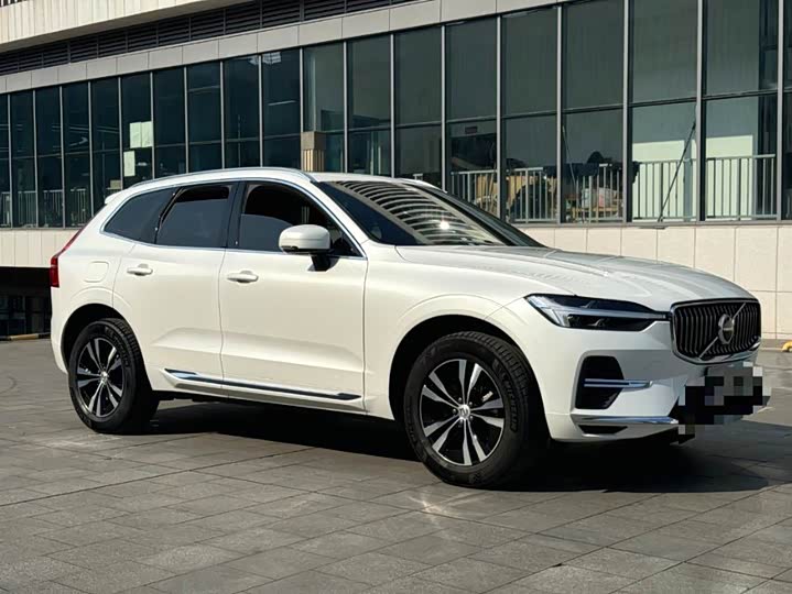 Фото 3 - Volvo XC60