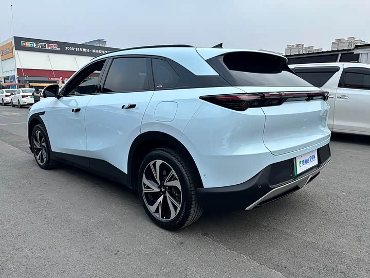 Фото 4 - BAIC Arcfox Alpha T5