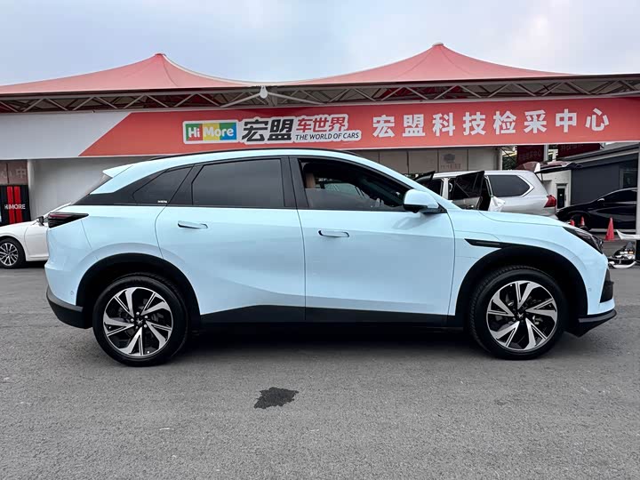 Фото 8 - BAIC Arcfox Alpha T5