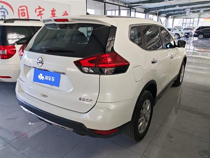 Фото 3 - Nissan X-Trail