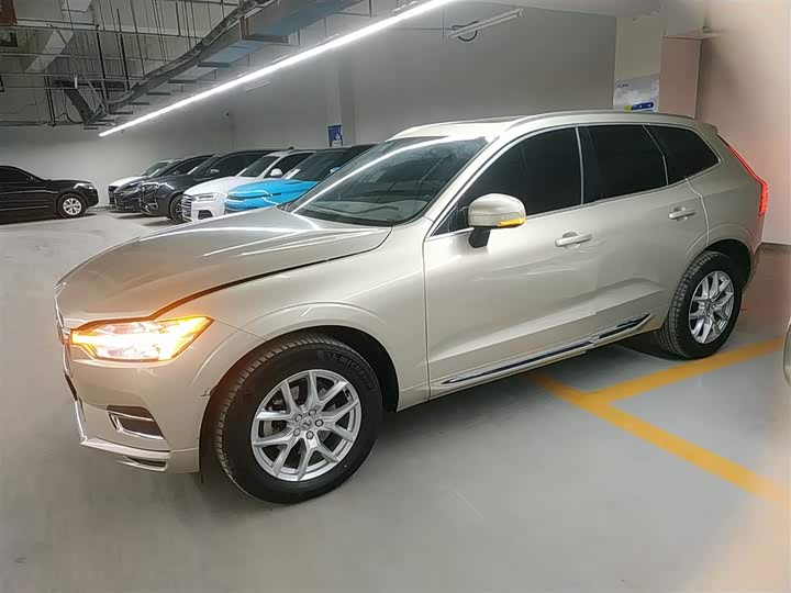 Фото 5 - Volvo XC60