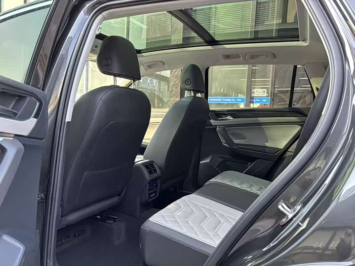 Фото 9 - Volkswagen Tayron