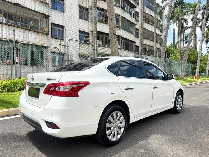 Фото 7 - Nissan Sylphy