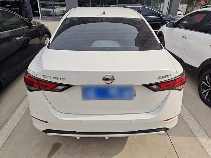 Фото 6 - Nissan Sylphy