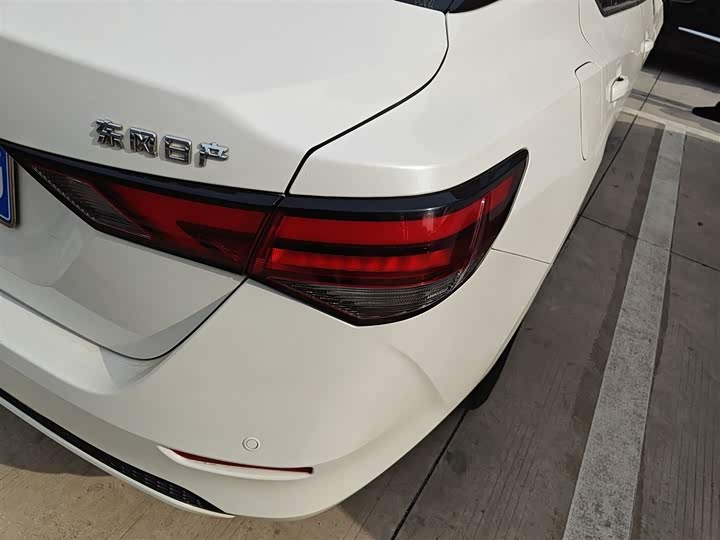 Фото 8 - Nissan Sylphy