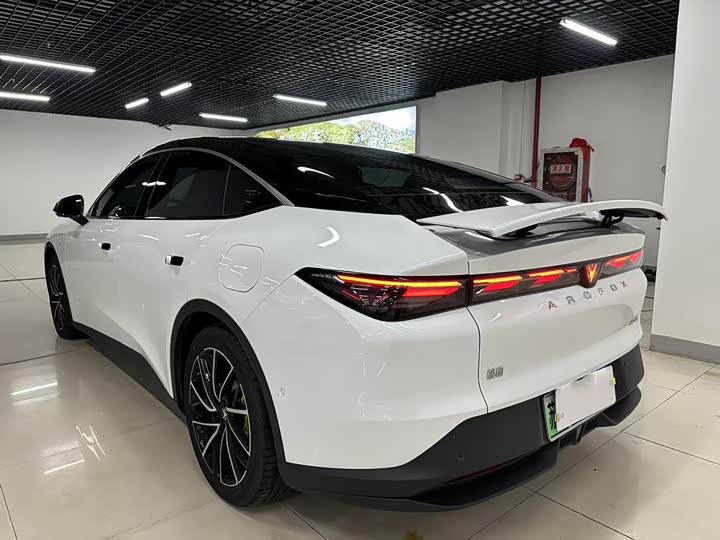 Фото 8 - BAIC Arcfox Alpha S5