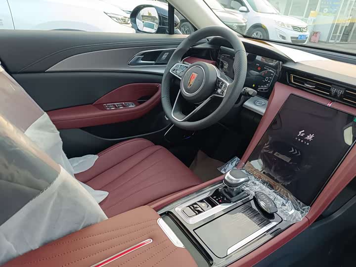 Фото 5 - Hongqi H5