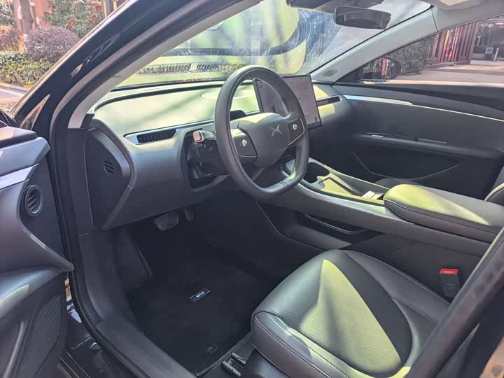 Фото 6 - XPeng Mona M03