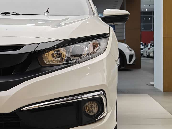 Фото 2 - Honda Civic