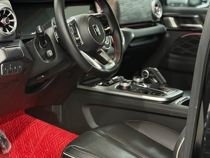 Фото 5 - Tank 300