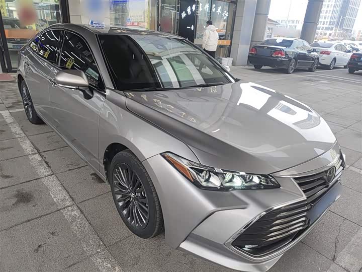 Фото 4 - Toyota Avalon