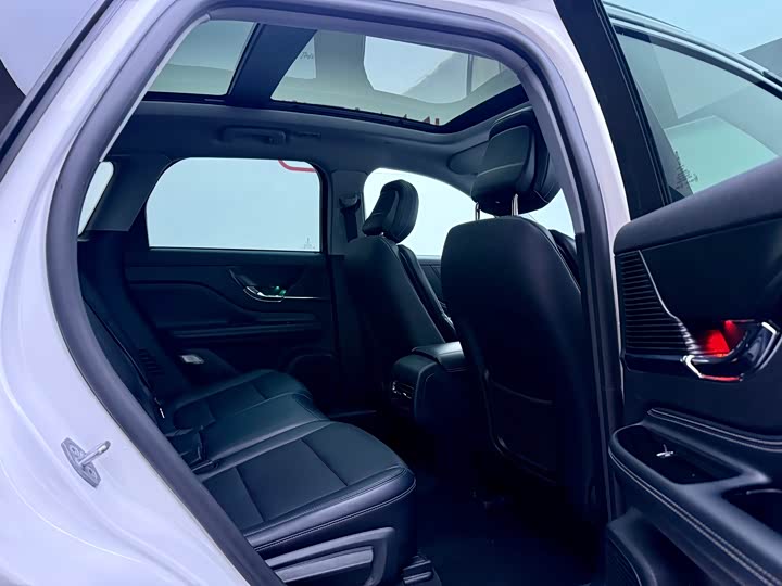 Фото 8 - Lincoln Corsair