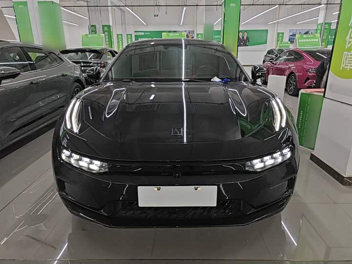 Фото 3 - Zeekr 001