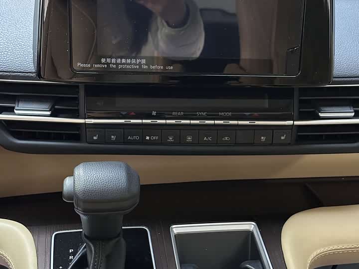 Фото 9 - Toyota Sienna