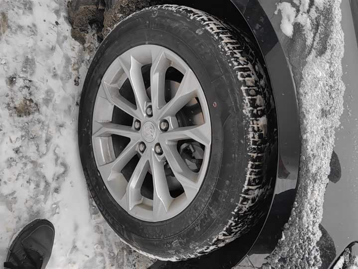 Фото 6 - Buick LaCrosse