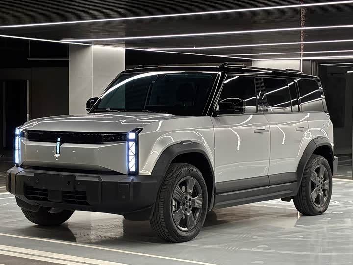 Фото 1 - Chery iCar 03