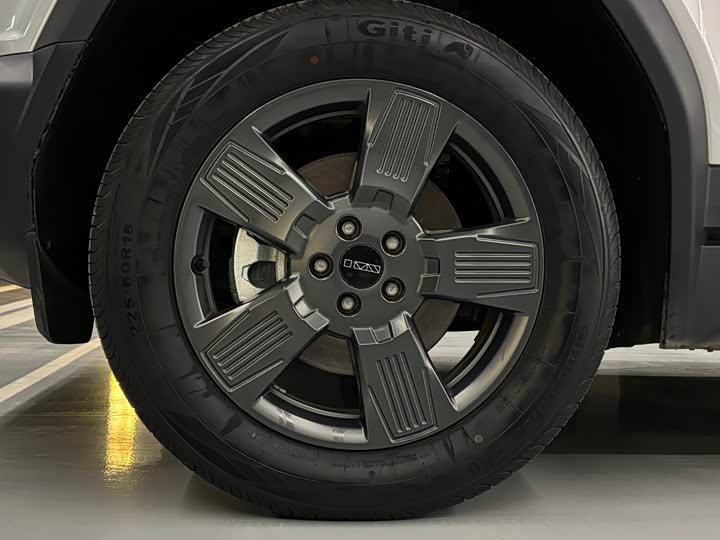 Фото 6 - Chery iCar 03