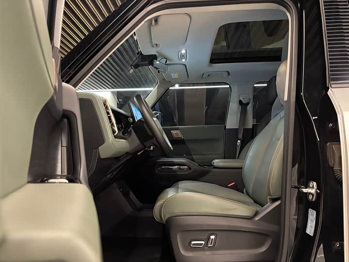 Фото 9 - Chery iCar 03