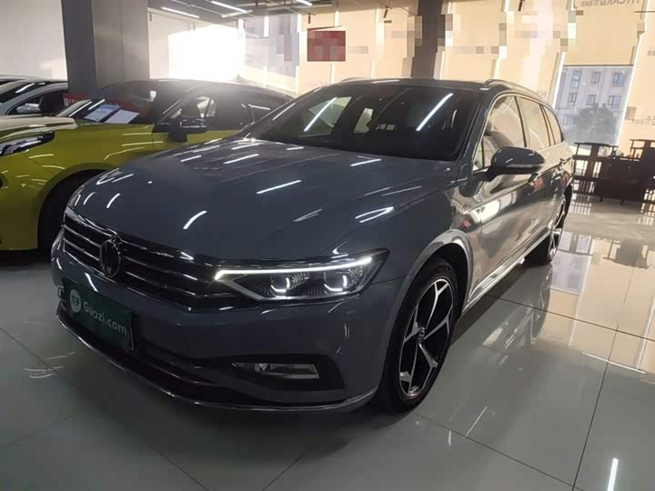 Фото 2 - Volkswagen Passat Variant