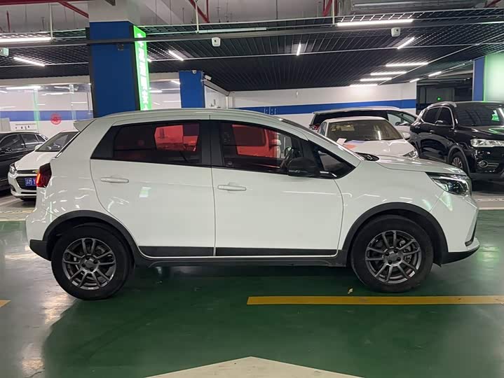 Фото 4 - Geely Vision X3