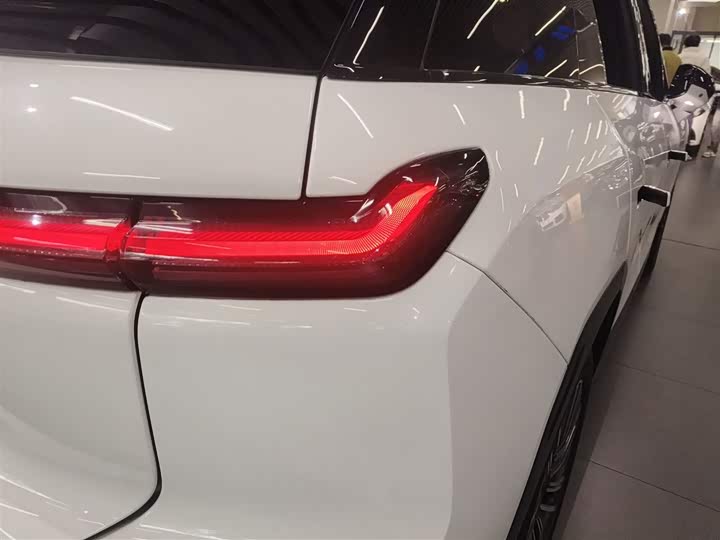 Фото 8 - Nio ES7