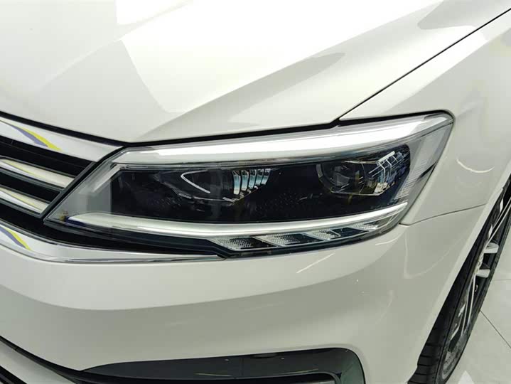 Фото 5 - Volkswagen Lamando L