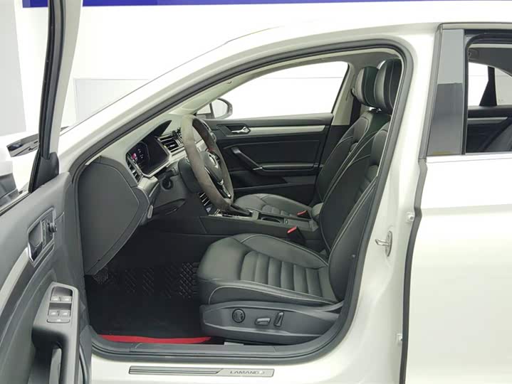 Фото 9 - Volkswagen Lamando L