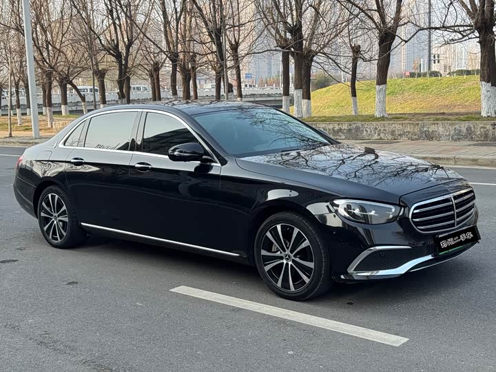 Фото 3 - Mercedes-Benz E-Class Hybrid