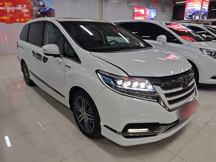 Фото 4 - Honda Elysion