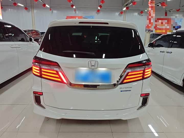 Фото 6 - Honda Elysion