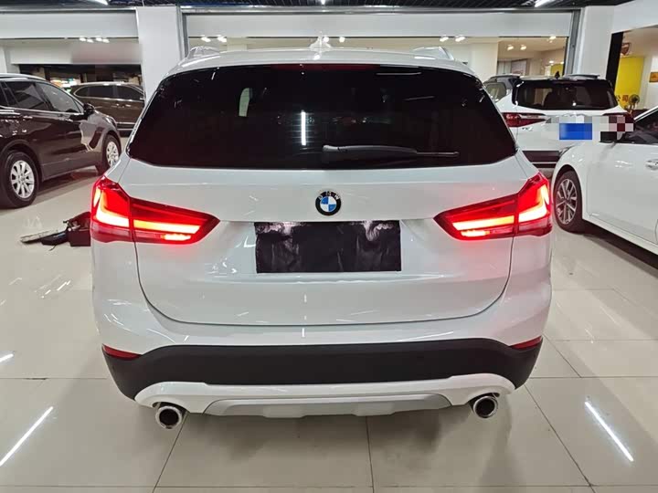 Фото 6 - BMW X1