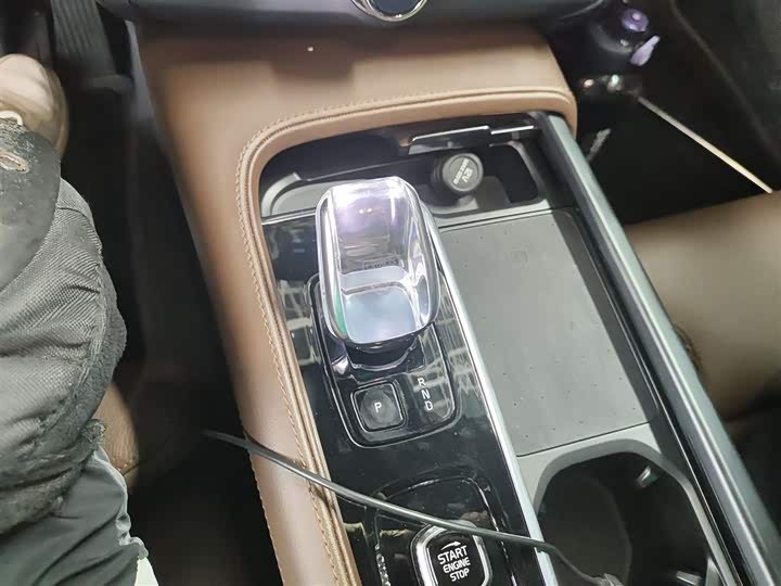 Фото 6 - Volvo S90