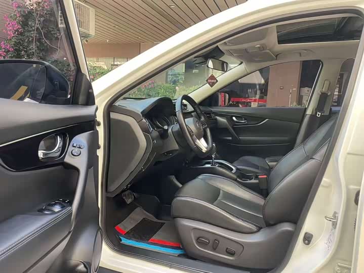 Фото 4 - Nissan X-Trail