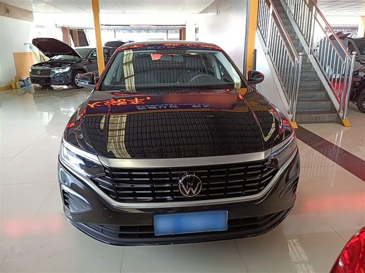 Фото 3 - Volkswagen Passat