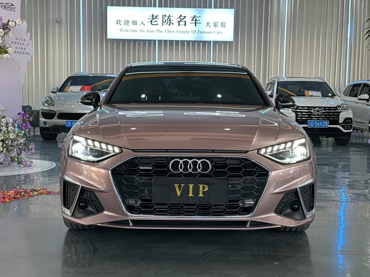 Фото 2 - Audi A4L