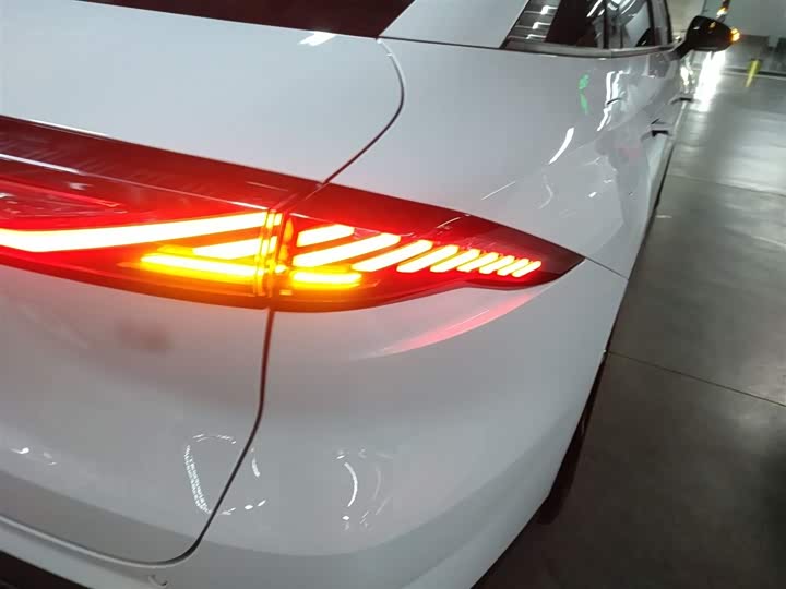 Фото 8 - Geely Galaxy L6