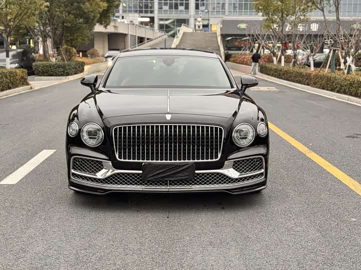 Фото 2 - Bentley Flying Spur