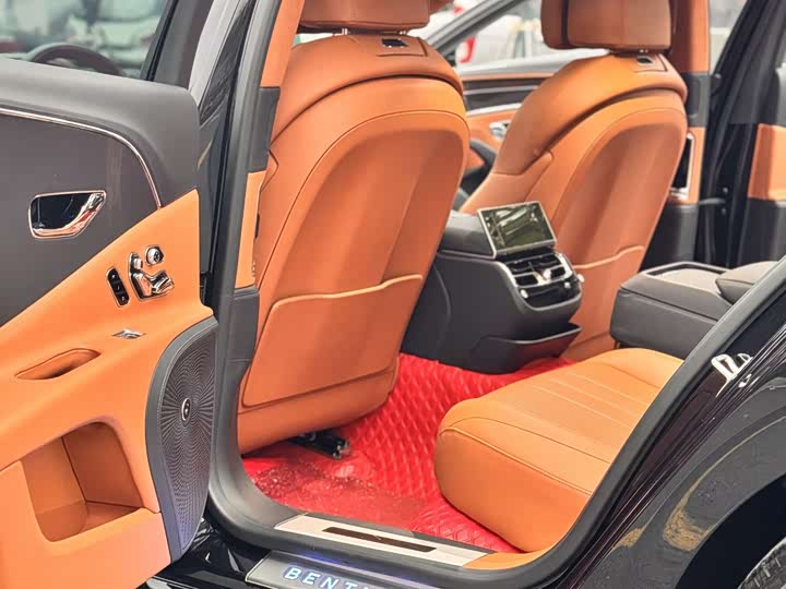 Фото 6 - Bentley Flying Spur