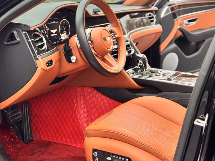 Фото 7 - Bentley Flying Spur