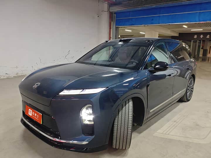 Фото 1 - Nio ES8