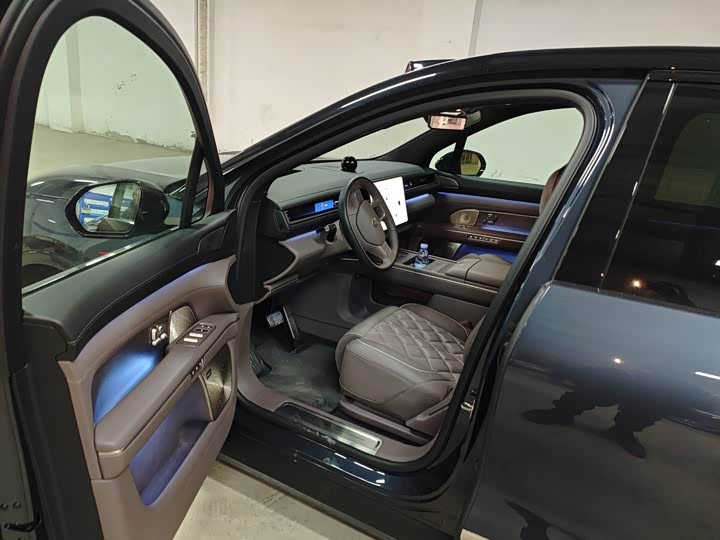 Фото 4 - Nio ES8