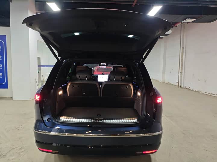 Фото 9 - Nio ES8