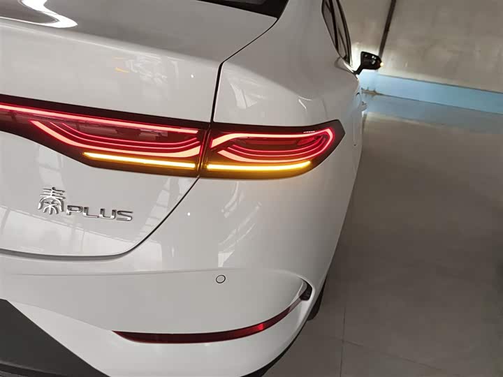 Фото 8 - BYD Qin Plus