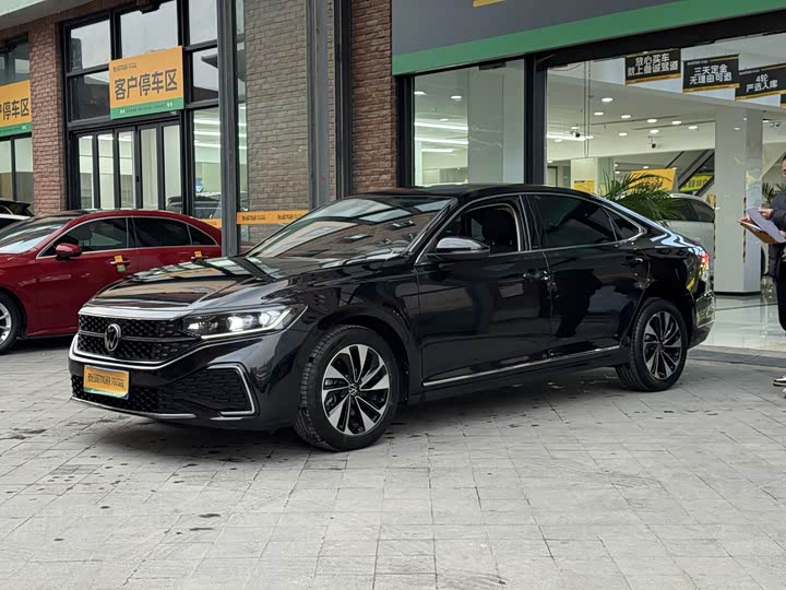 Фото 4 - Volkswagen Passat