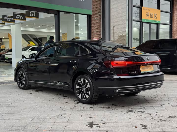 Фото 6 - Volkswagen Passat