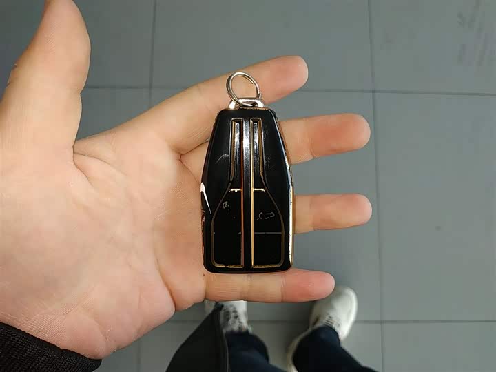 Фото 9 - Hongqi HS5