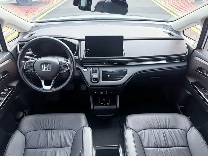 Фото 8 - Honda Odyssey